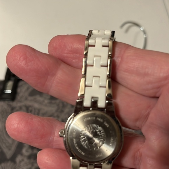 Anne Klein watch. White and silver - Picture 4 of 5